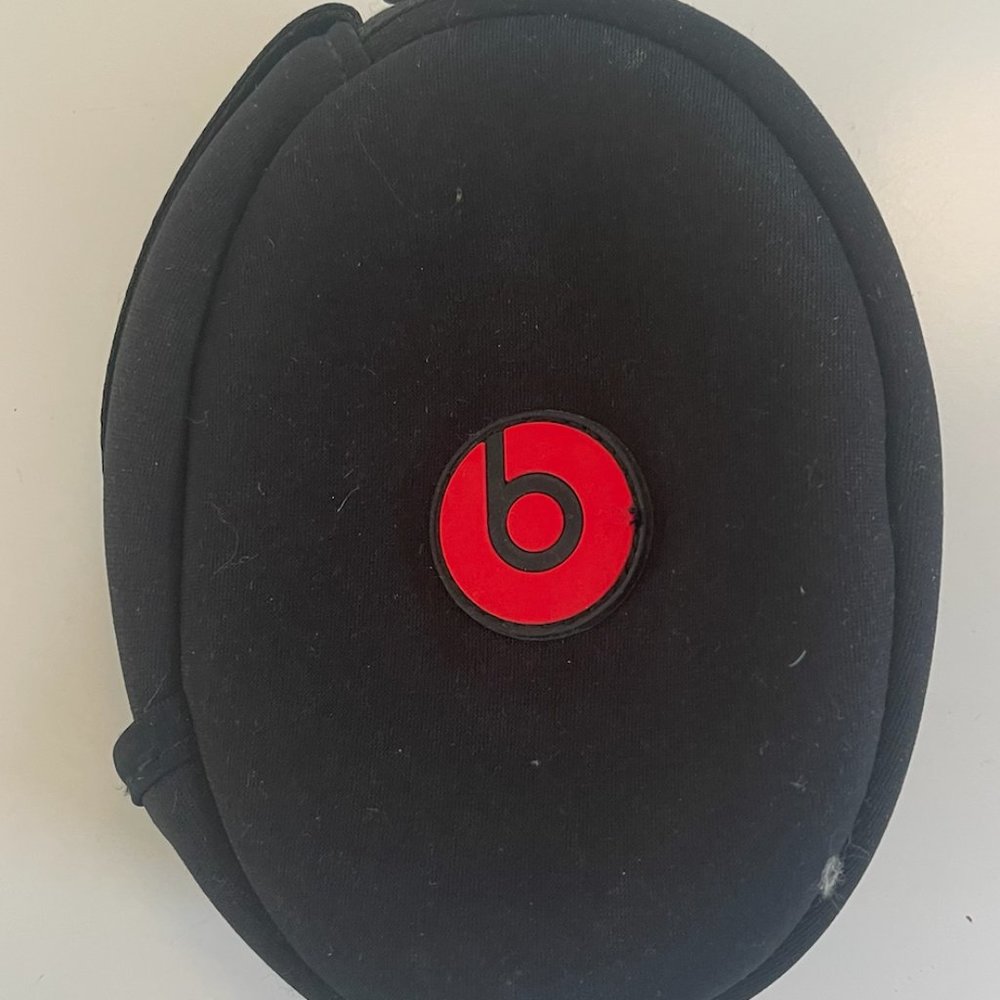 Beats By Dr Dre Headphones Zip Soft Carrying Case